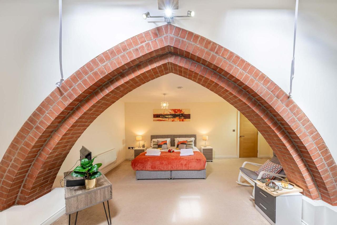 Grade 2 Listed Converted Church, Within 750Yrds To Southsea Beach Портсмът Екстериор снимка