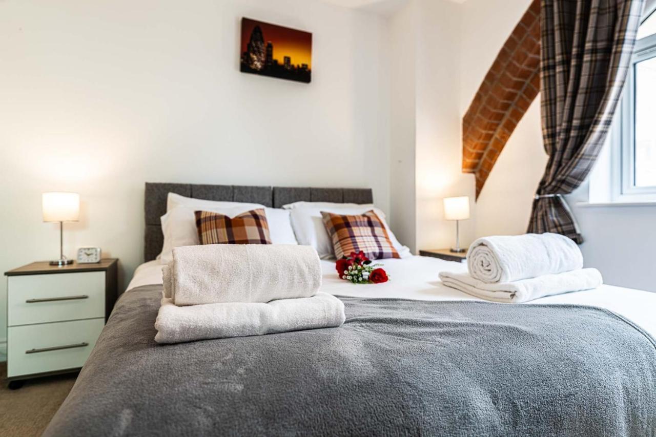 Grade 2 Listed Converted Church, Within 750Yrds To Southsea Beach Портсмът Екстериор снимка