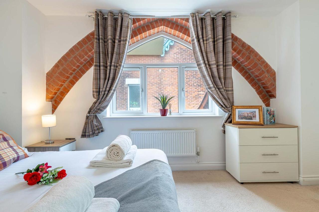 Grade 2 Listed Converted Church, Within 750Yrds To Southsea Beach Портсмът Екстериор снимка